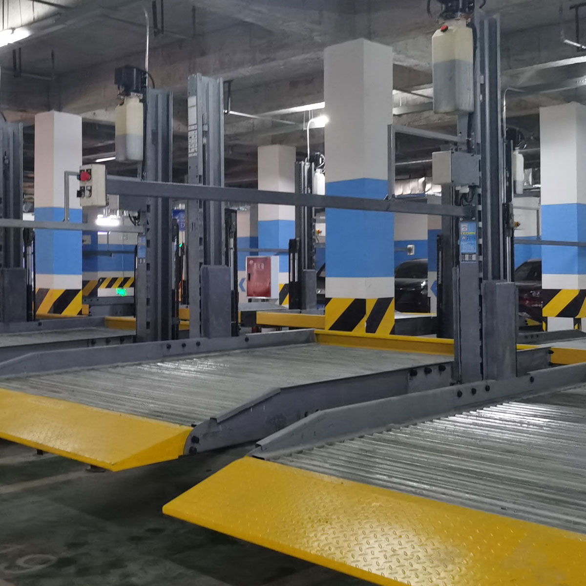 简易升降式机械式立体停车设备安装两柱简易升降式停车设备租赁经营